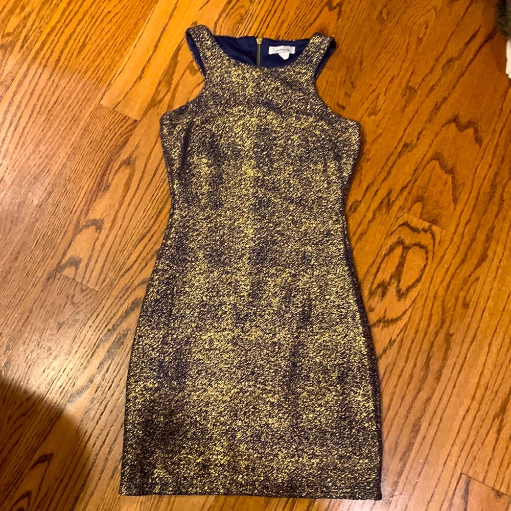 Short body con dress size 3 Homecoming!!